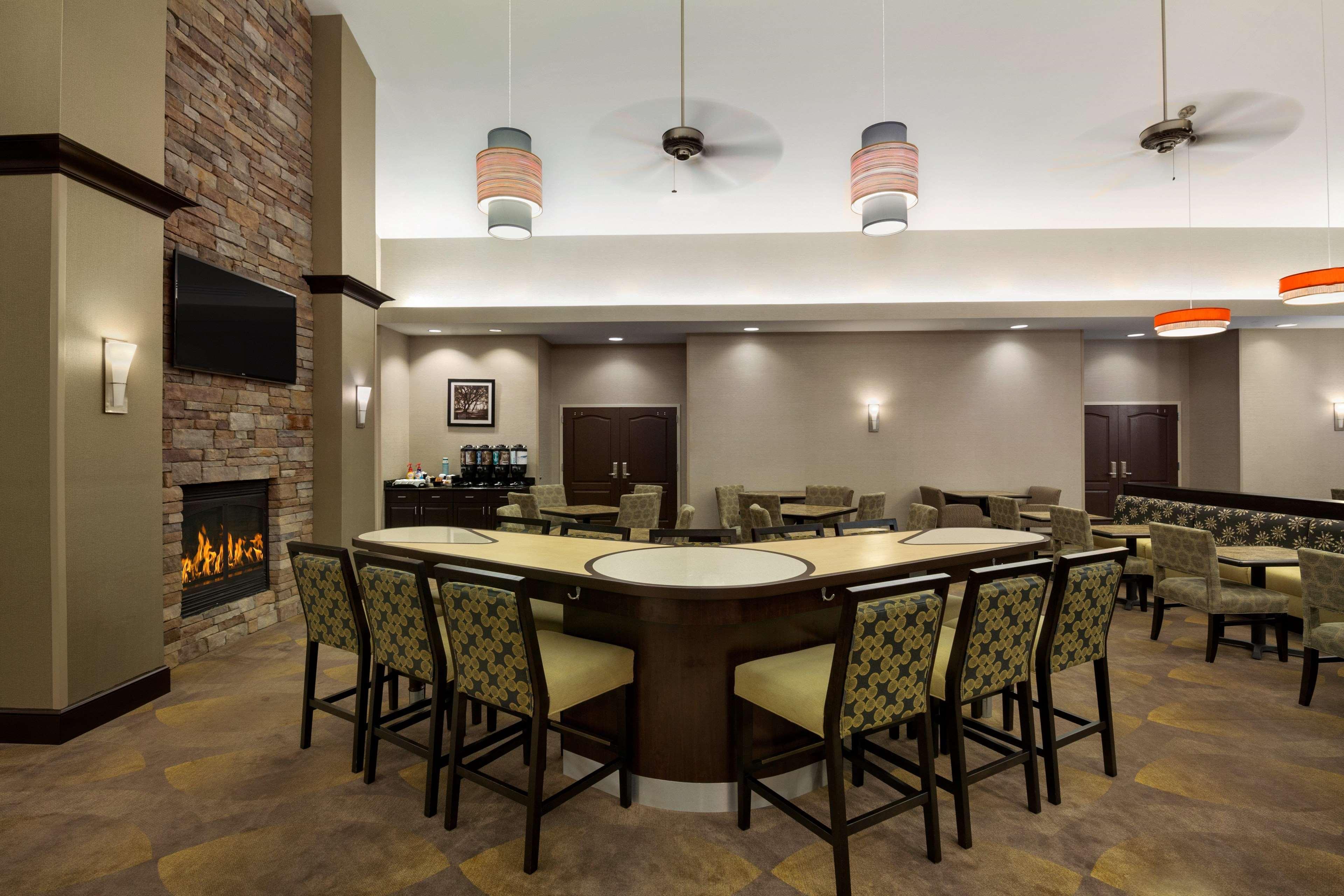 Homewood Suites By Hilton York Εξωτερικό φωτογραφία