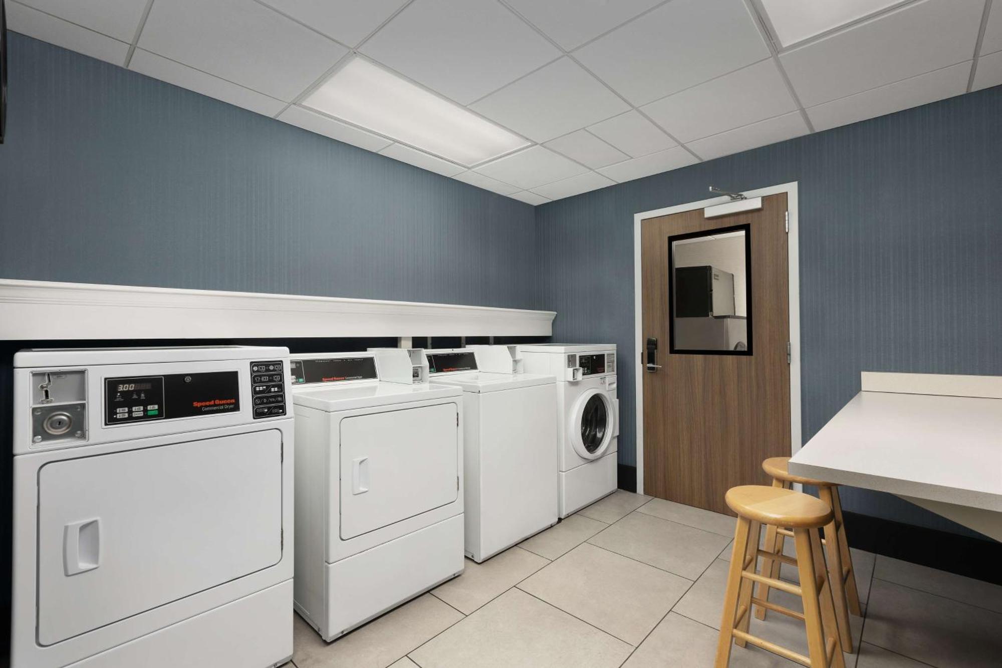 Homewood Suites By Hilton York Εξωτερικό φωτογραφία